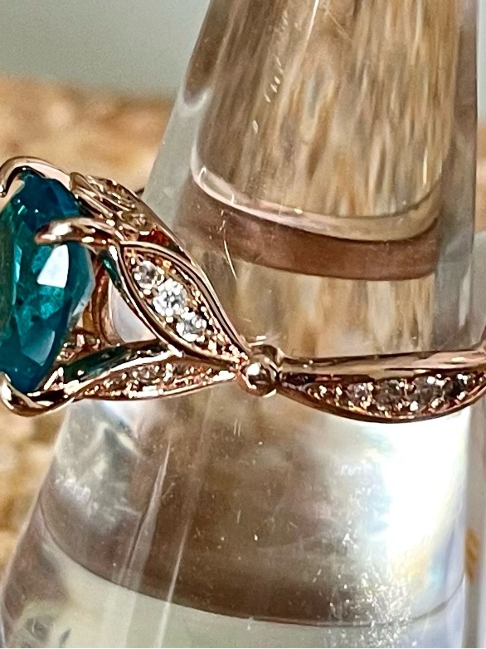 BP Retro RBP2850 Mermaid Tail Rose Gold-Tone Ring with Vibrant Teal Blue Crystal - Picture 2 of 5